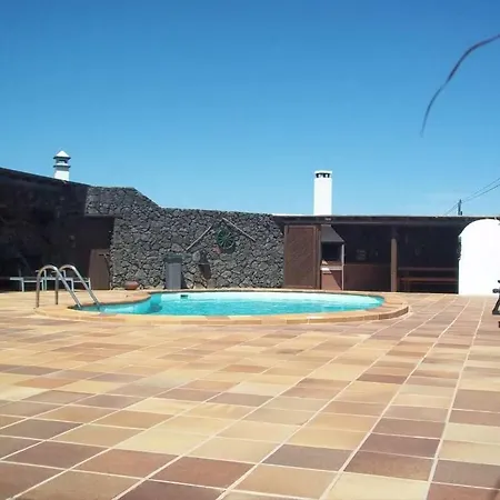 빌라 Sleeps 6 Pool Wifi
