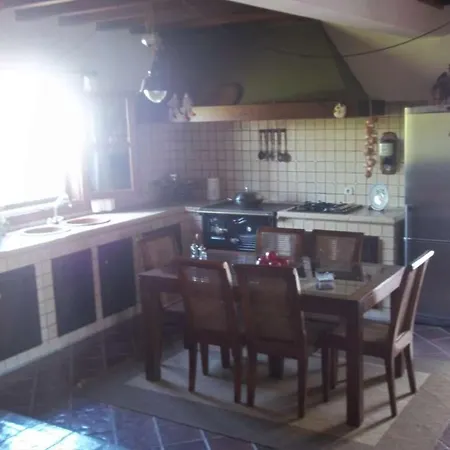 Sleeps 6 Pool Wifi *