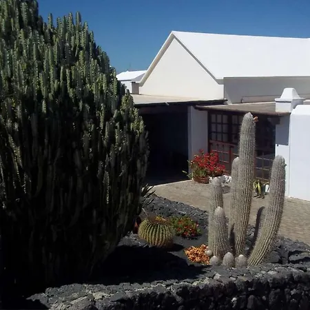 Sleeps 6 Pool Wifi *